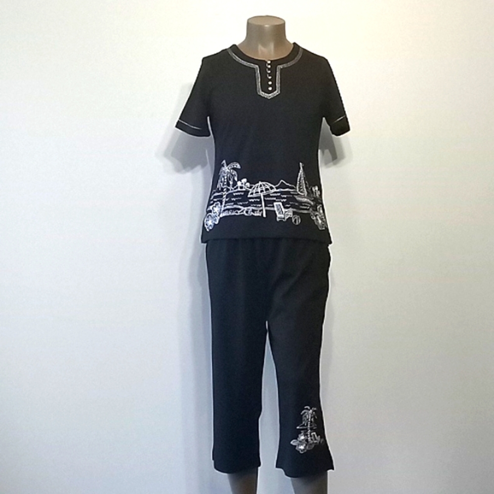 Flawless 2pc Black embroidered capris set by KAKTUS